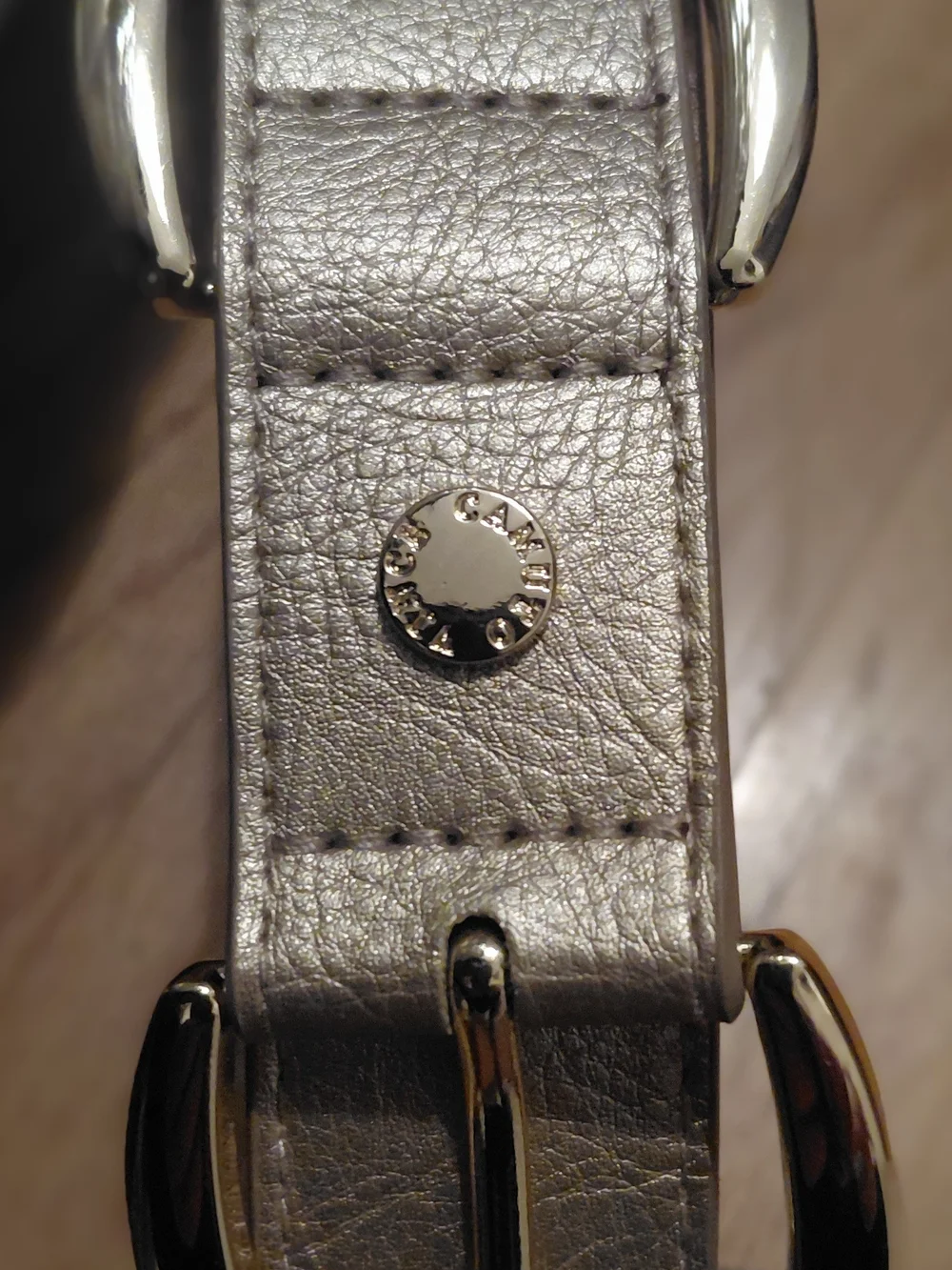 Vince Camuto Matte Gold Metallic Leather Belt with Branded VC Stud SZ L